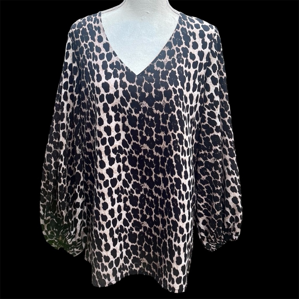 Belongsci Lady’s Animal Print Blouse; Size Medium